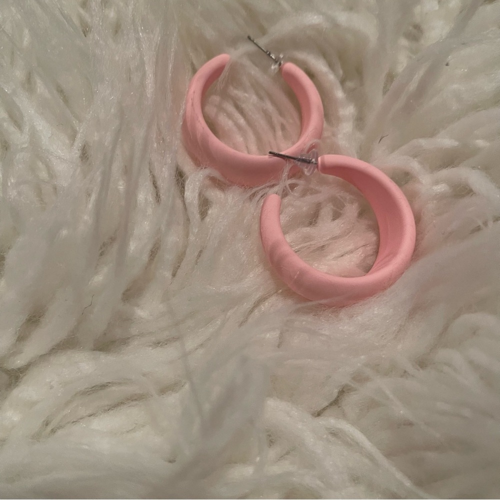 Pink Earrings - Picture 5 of 8